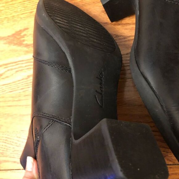 Clarks women’s black Chelsea Leather boots size 10 - Picture 6 of 7